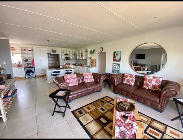 4 BEDROOM HOUSE FOR SALE IN TERGNIET